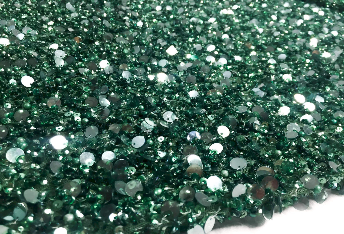 Cuentas y perlas verdes mágicas Encaje hecho a mano